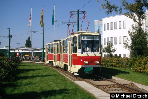 Bild: Der KT4D-Prototyp 001 verlässt den Betriebshof der ViP